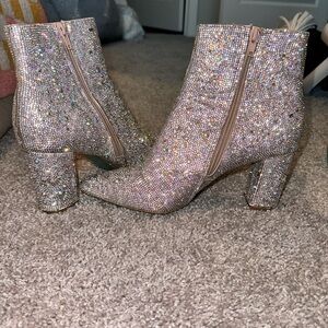 BETSEY JOHNSON Women’s Cady Evening Booties